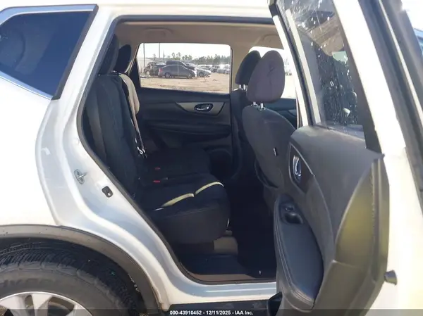 JN8AT2MT2GW025411 2016 NISSAN ROGUE - Image 8