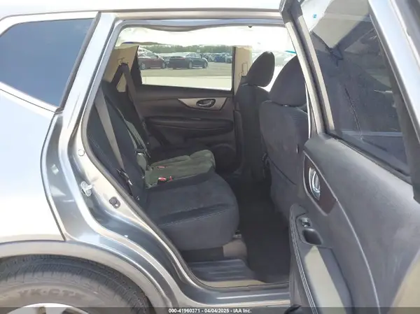 JN8AT2MT2GW025523 2016 NISSAN ROGUE - Image 8