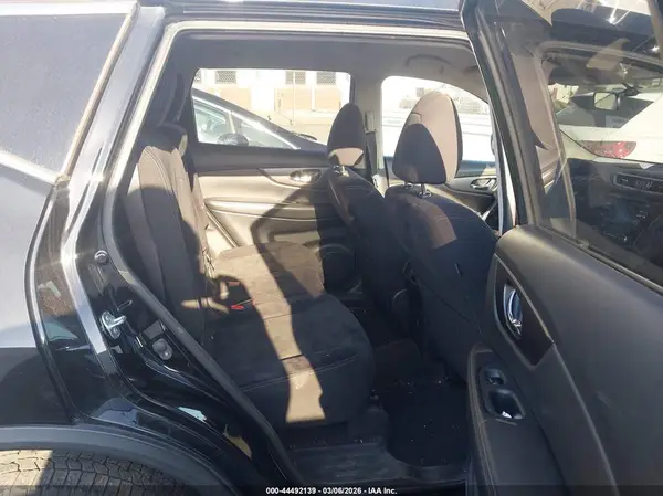 JN8AT2MT2GW027305 2016 NISSAN ROGUE - Image 8
