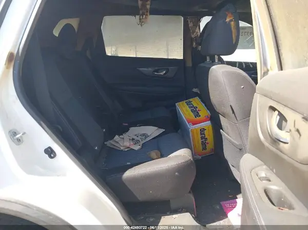 JN8AT2MT2HW131181 2017 NISSAN ROGUE - Image 8