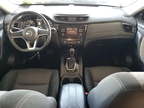 JN8AT2MT2HW131794 2017 NISSAN ROGUE - Image 8
