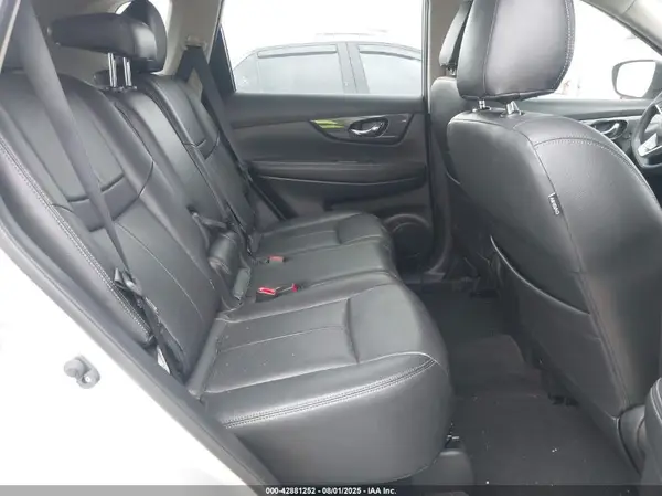 JN8AT2MT2HW133092 2017 NISSAN ROGUE - Image 8