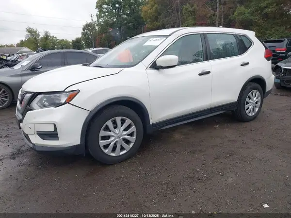 JN8AT2MT2HW135442 2017 NISSAN ROGUE - Image 2