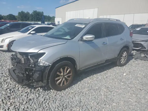 JN8AT2MT2HW136428 2017 NISSAN ROGUE - Image 1