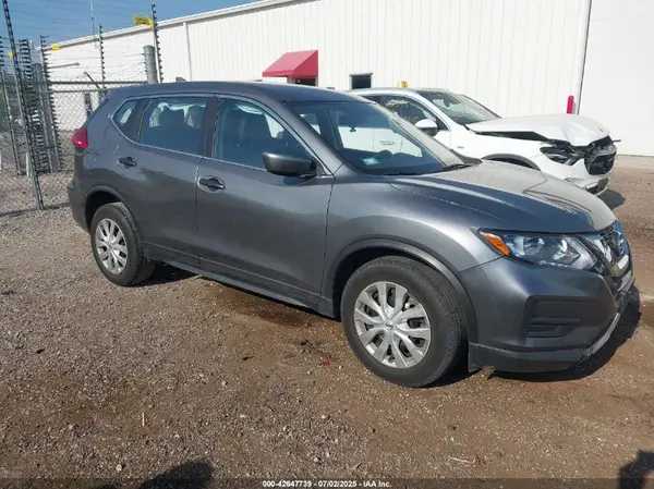 JN8AT2MT2HW137269 2017 NISSAN ROGUE - Image 1