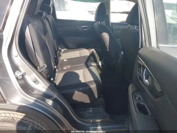 JN8AT2MT2HW137269 2017 NISSAN ROGUE - Image 8