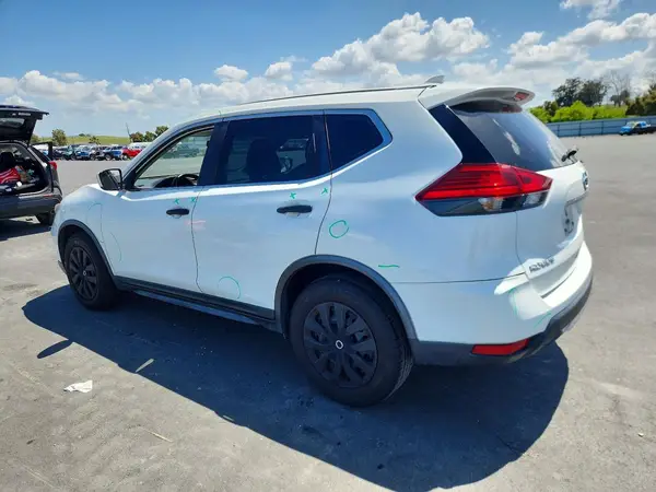 JN8AT2MT2HW137370 2017 NISSAN ROGUE - Image 2