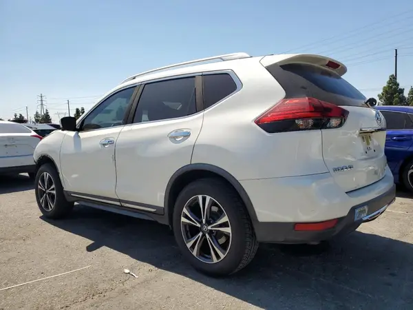 JN8AT2MT2HW137580 2017 NISSAN ROGUE - Image 2