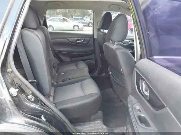 JN8AT2MT2HW137708 2017 NISSAN ROGUE - Image 8