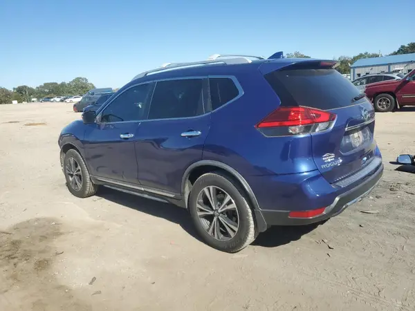 JN8AT2MT2HW139071 2017 NISSAN ROGUE - Image 2