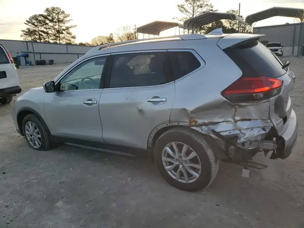 JN8AT2MT2HW139488 2017 NISSAN ROGUE - Image 2