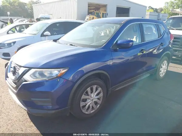 JN8AT2MT2HW140723 2017 NISSAN ROGUE - Image 2