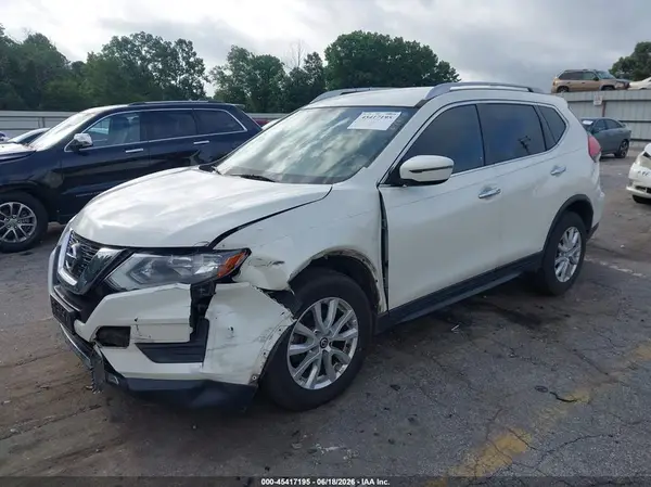 JN8AT2MT2HW141399 2017 NISSAN ROGUE - Image 2