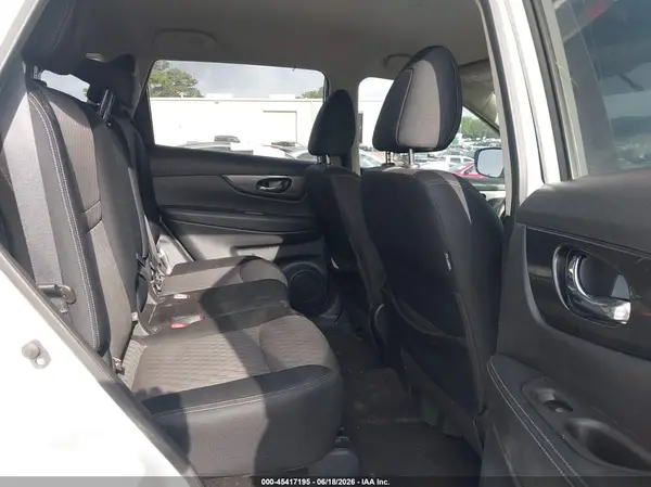 JN8AT2MT2HW141399 2017 NISSAN ROGUE - Image 8