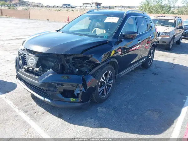 JN8AT2MT2HW143346 2017 NISSAN ROGUE - Image 2