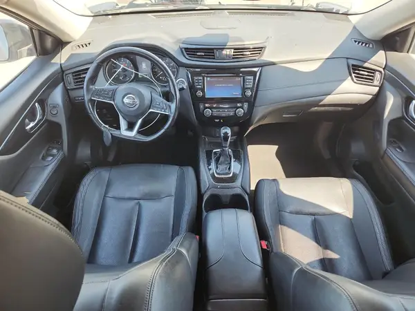 JN8AT2MT2HW143718 2017 NISSAN ROGUE - Image 8
