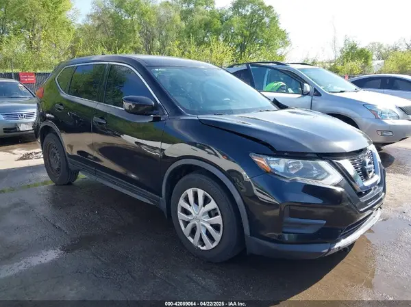 JN8AT2MT2HW144139 2017 NISSAN ROGUE - Image 1