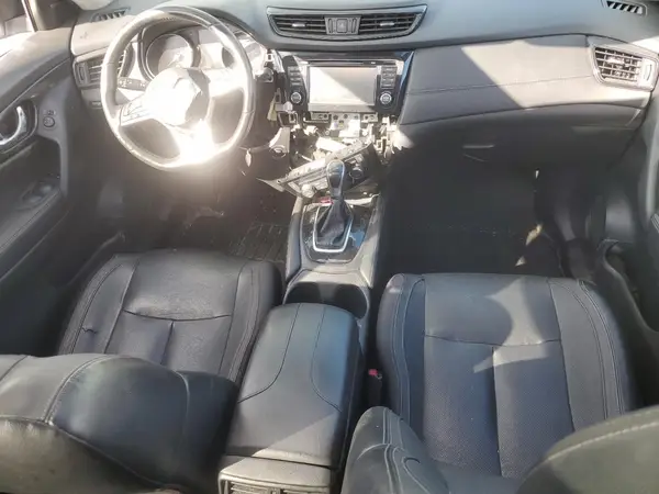 JN8AT2MT2HW145002 2017 NISSAN ROGUE - Image 8