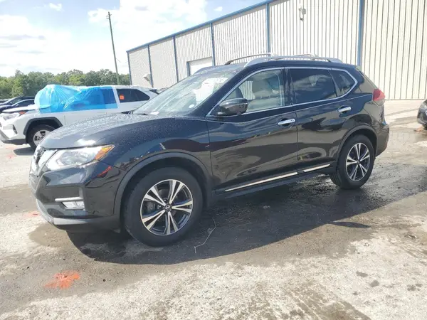 JN8AT2MT2HW146764 2017 NISSAN ROGUE - Image 1