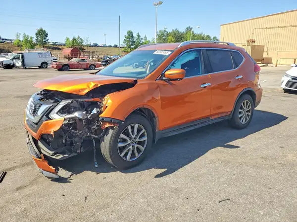 JN8AT2MT2HW147879 2017 NISSAN ROGUE - Image 1