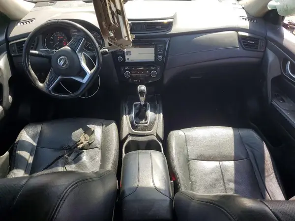 JN8AT2MT2HW147879 2017 NISSAN ROGUE - Image 8
