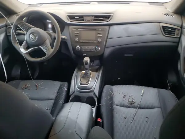JN8AT2MT2HW150670 2017 NISSAN ROGUE - Image 8