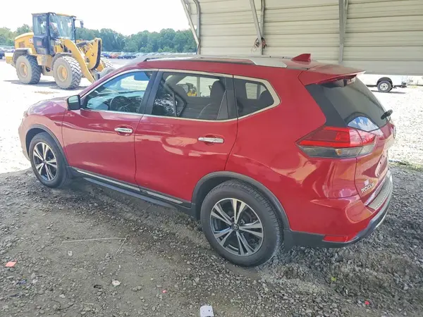 JN8AT2MT2HW380421 2017 NISSAN ROGUE - Image 2