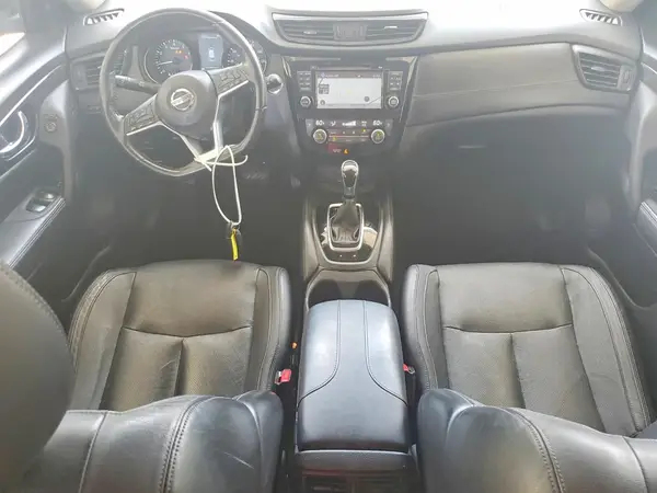 JN8AT2MT2HW380421 2017 NISSAN ROGUE - Image 8