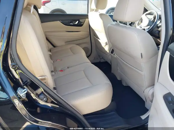 JN8AT2MT2HW380595 2017 NISSAN ROGUE - Image 8
