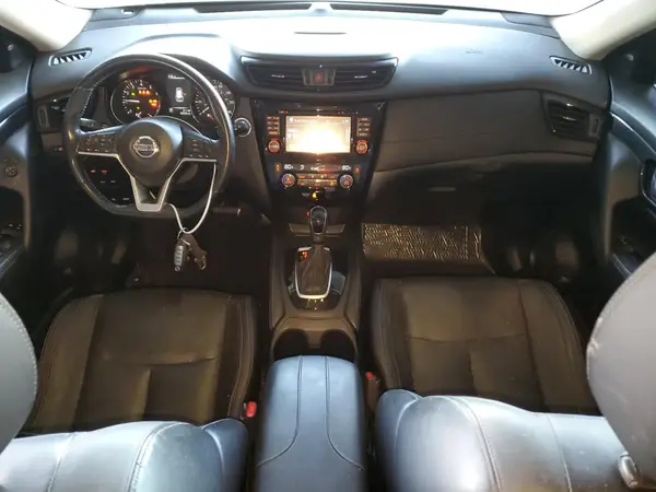 JN8AT2MT2HW382010 2017 NISSAN ROGUE - Image 8