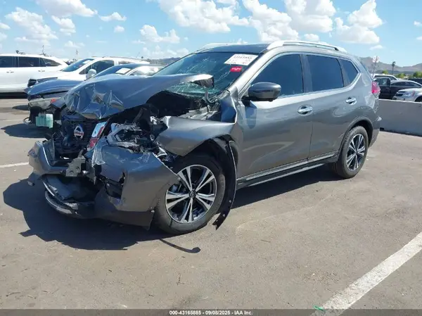 JN8AT2MT2HW382136 2017 NISSAN ROGUE - Image 2