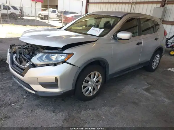 JN8AT2MT2HW383254 2017 NISSAN ROGUE - Image 2