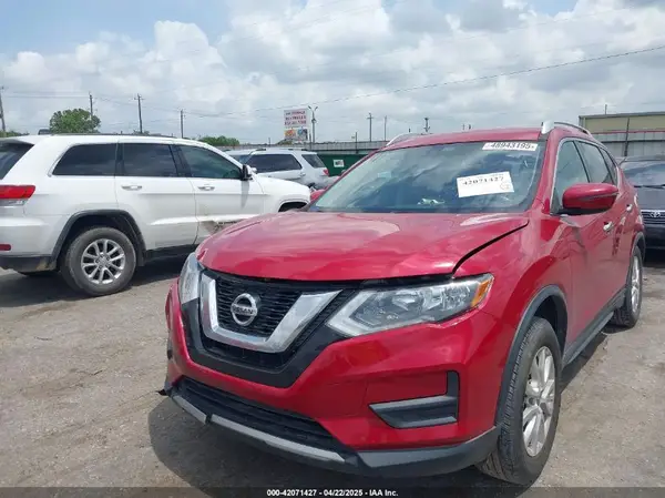 JN8AT2MT2HW386235 2017 NISSAN ROGUE - Image 2