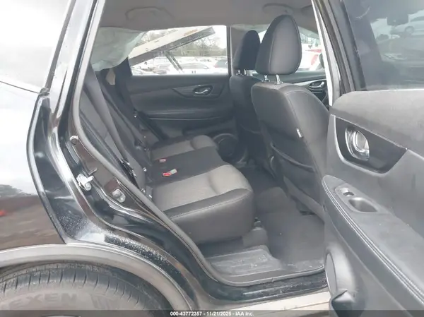 JN8AT2MT2HW387594 2017 NISSAN ROGUE - Image 8