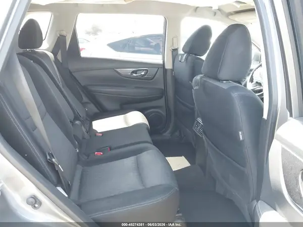 JN8AT2MT2HW387918 2017 NISSAN ROGUE - Image 8