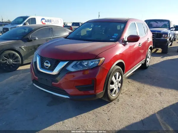 JN8AT2MT2HW390382 2017 NISSAN ROGUE - Image 2