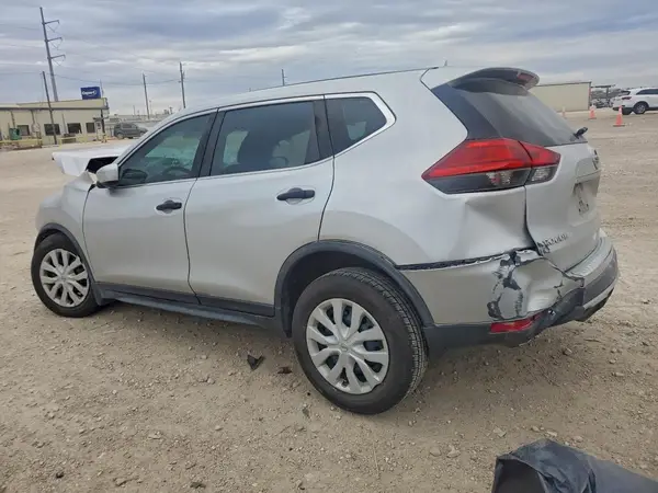 JN8AT2MT2HW390902 2017 NISSAN ROGUE - Image 2