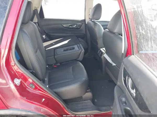 JN8AT2MT2HW392763 2017 NISSAN ROGUE - Image 8