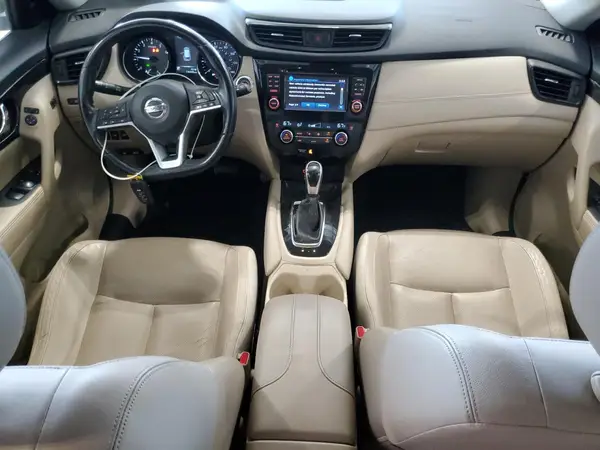 JN8AT2MT2HW393699 2017 NISSAN ROGUE - Image 8