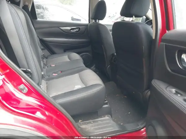 JN8AT2MT2HW393797 2017 NISSAN ROGUE - Image 8