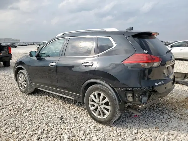 JN8AT2MT2HW395811 2017 NISSAN ROGUE - Image 2