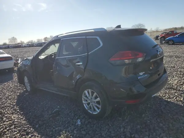 JN8AT2MT2HW396215 2017 NISSAN ROGUE - Image 2