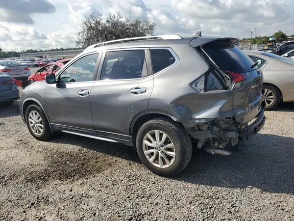 JN8AT2MT2HW397929 2017 NISSAN ROGUE - Image 2