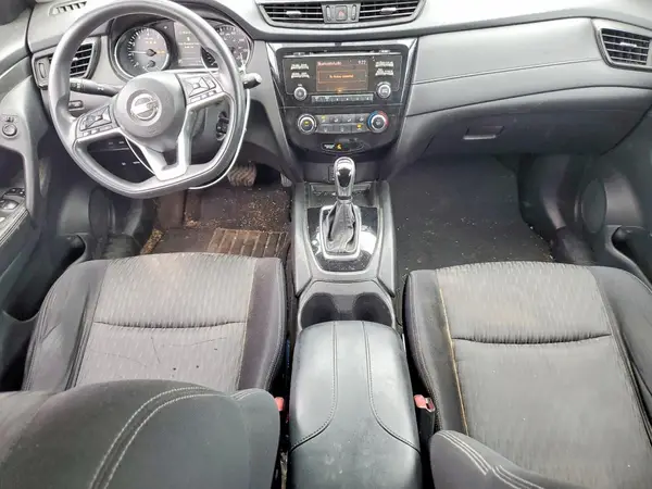 JN8AT2MT2HW399213 2017 NISSAN ROGUE - Image 8