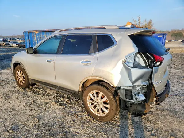 JN8AT2MT2HW399633 2017 NISSAN ROGUE - Image 2
