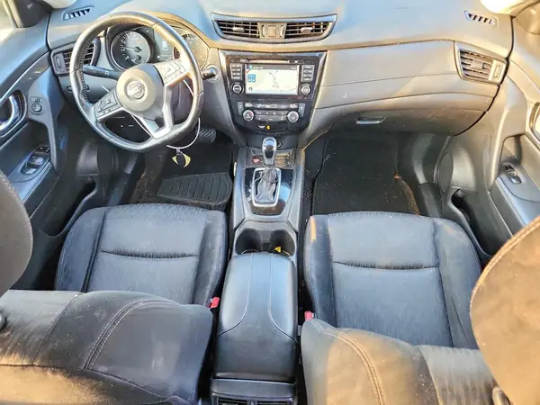 JN8AT2MT2HW399633 2017 NISSAN ROGUE - Image 8