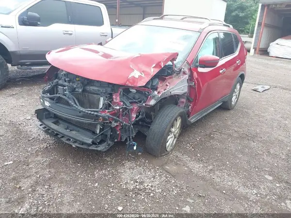 JN8AT2MT2HW400179 2017 NISSAN ROGUE - Image 2
