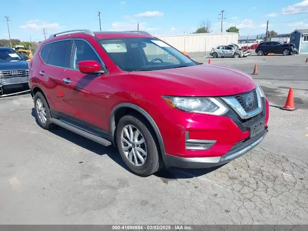 JN8AT2MT2HW400778 2017 NISSAN ROGUE - Image 1