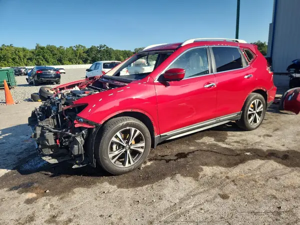 JN8AT2MT2HW401011 2017 NISSAN ROGUE - Image 1