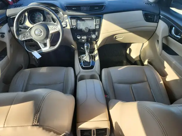 JN8AT2MT2HW401011 2017 NISSAN ROGUE - Image 8